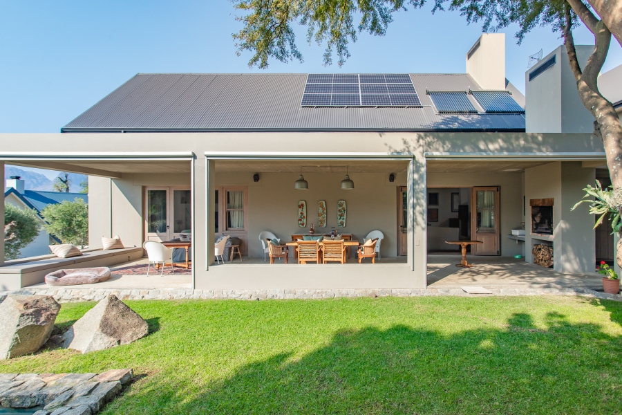4 Bedroom Property for Sale in Lemoenkloof Western Cape